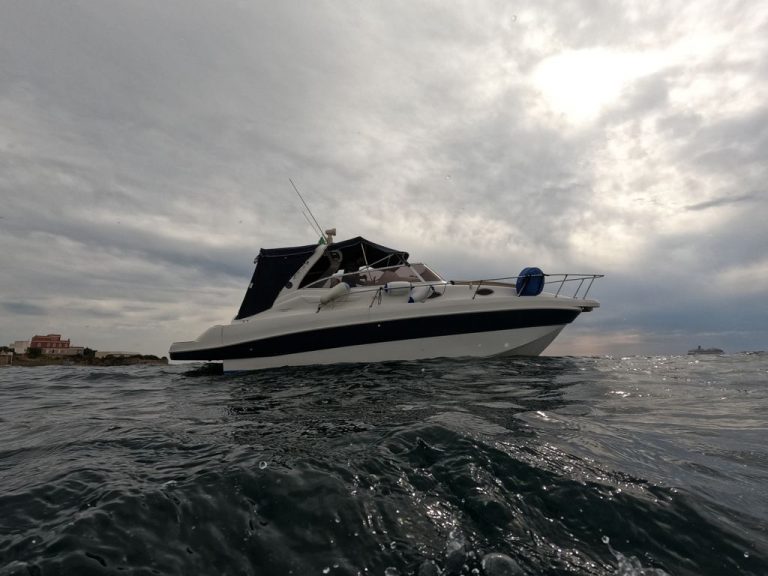 Dhea 30 Diesel C&B - Happy Sailing
