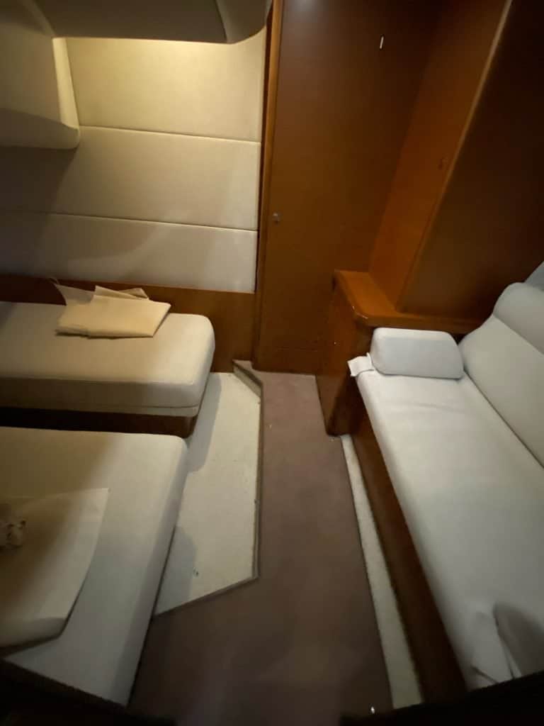 Prestige 390s - foto 20 - Happy Sailing