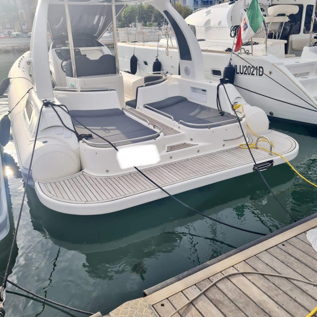Maxi-gommone Domar D10 cabinato - foto 15 - Happy Sailing