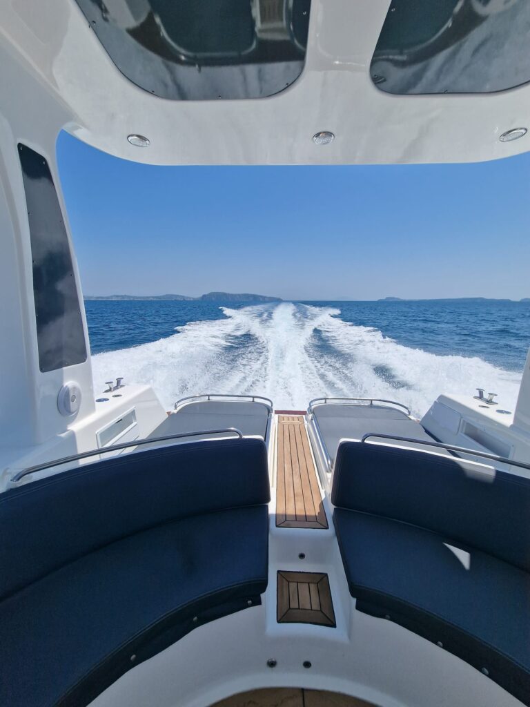 Maxi-gommone Domar D10 cabinato - foto 17 - Happy Sailing