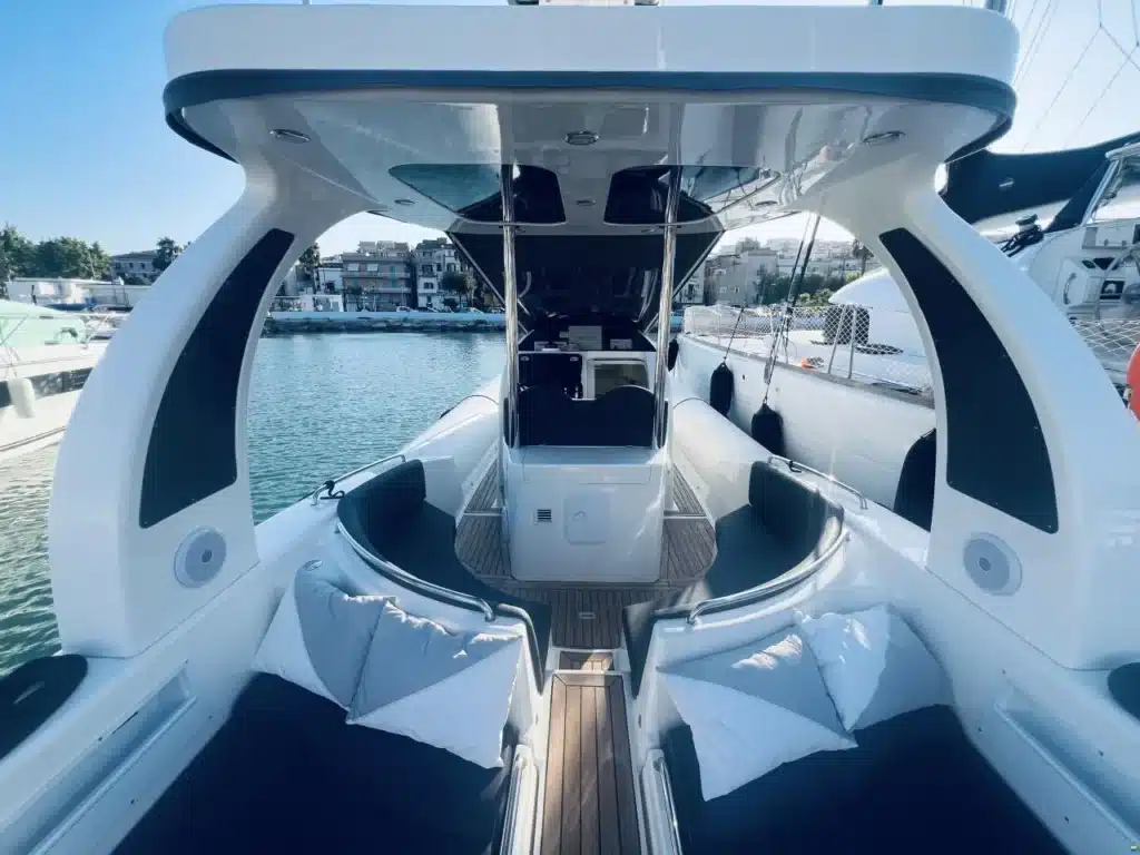 Maxi-gommone Domar D10 cabinato - foto 3 - Happy Sailing