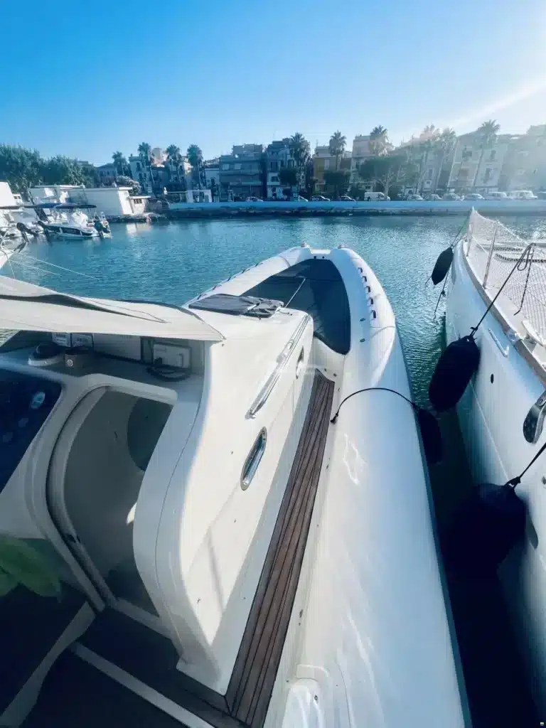 Maxi-gommone Domar D10 cabinato - foto 5 - Happy Sailing