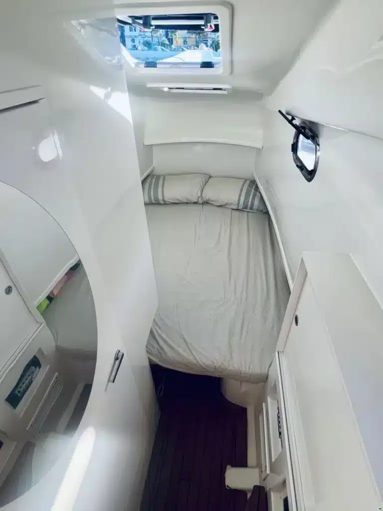 Maxi-gommone Domar D10 cabinato - foto 7 - Happy Sailing