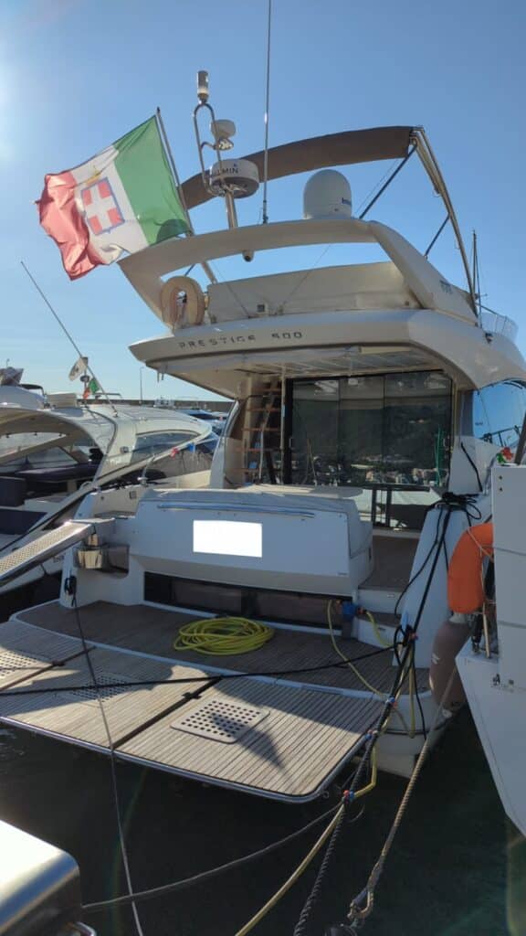 Prestige 500 fly 2012 - foto 3 - Happy Sailing