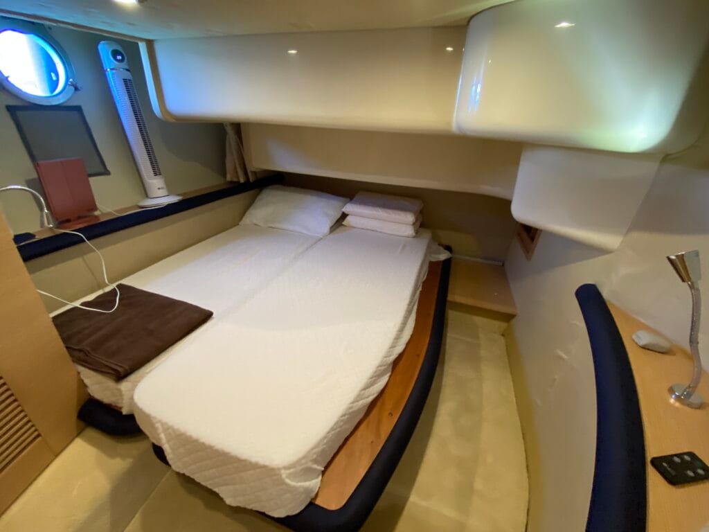 Azimut 43 fly - foto 14 - Happy Sailing