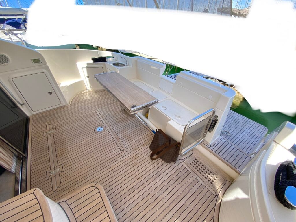 Azimut 43 fly - foto 4 - Happy Sailing
