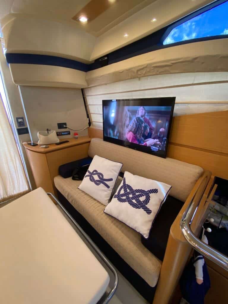 Azimut 43 fly - foto 12 - Happy Sailing