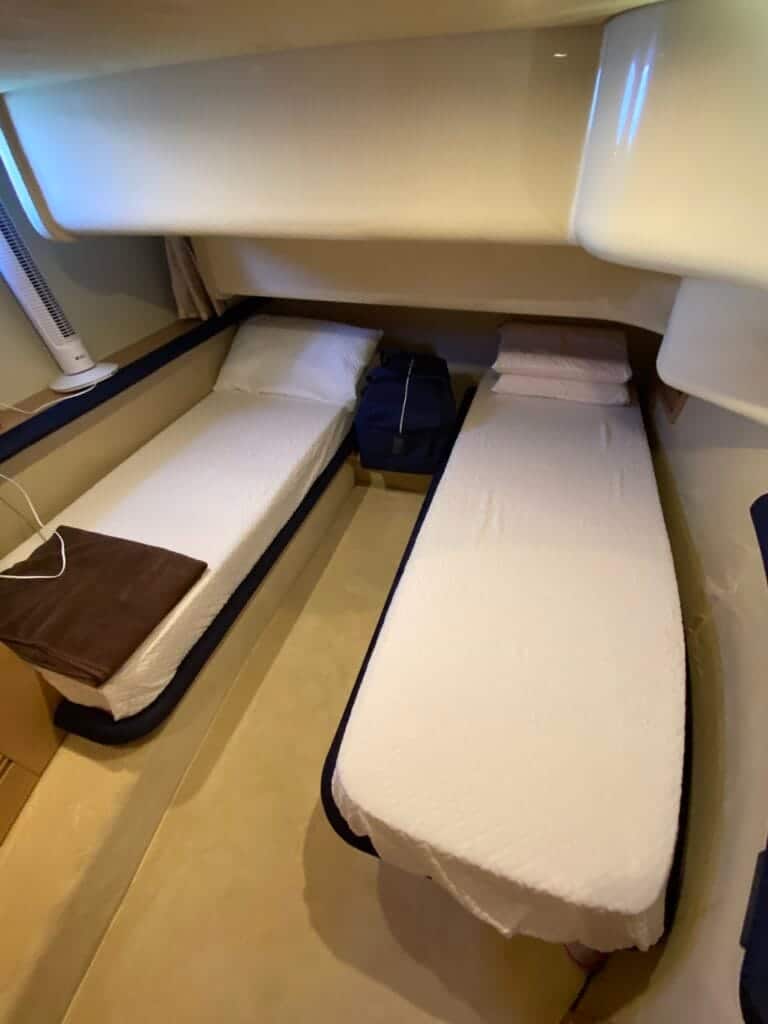 Azimut 43 fly - foto 13 - Happy Sailing
