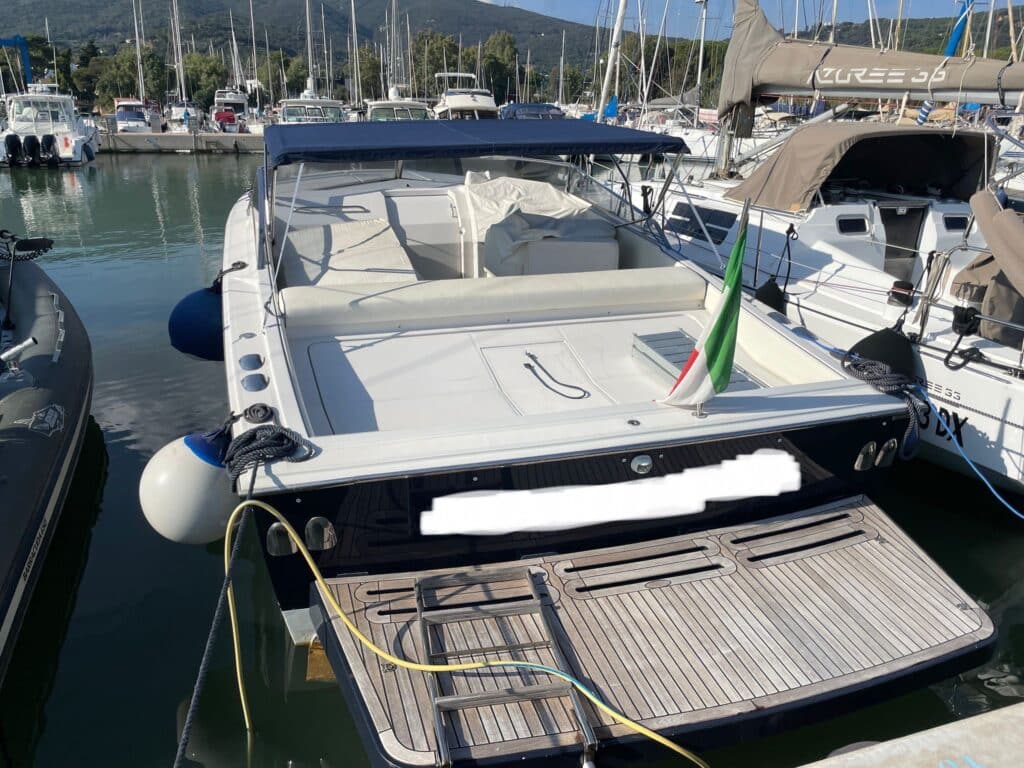 Tornado 38 - Happy Sailing