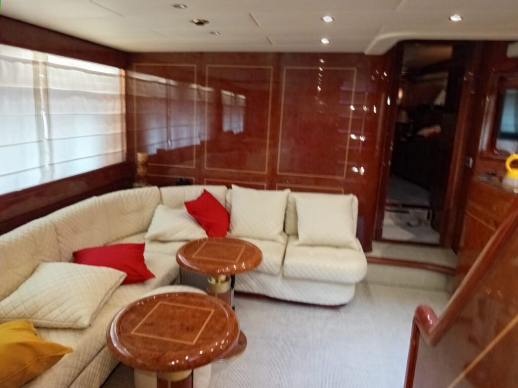Overmarine Mangusta 72 - foto 12 - Happy Sailing