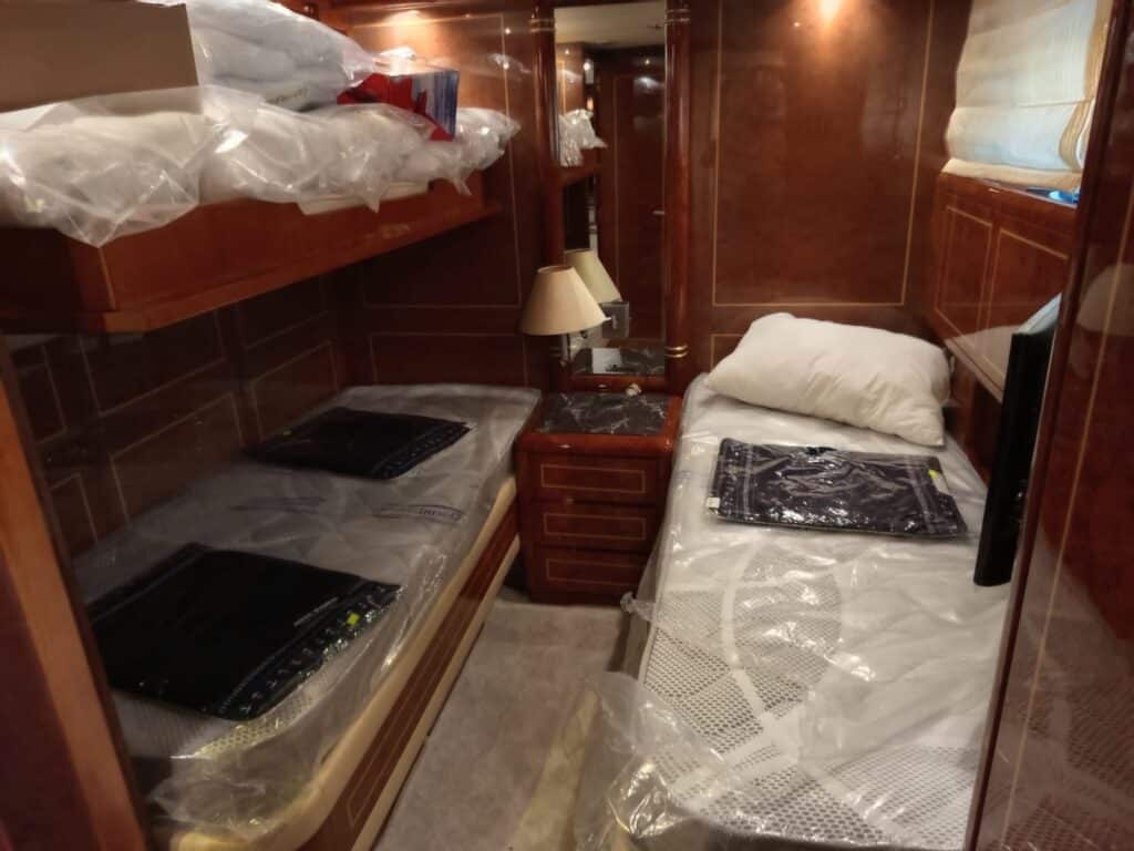 Overmarine Mangusta 72 - foto 13 - Happy Sailing