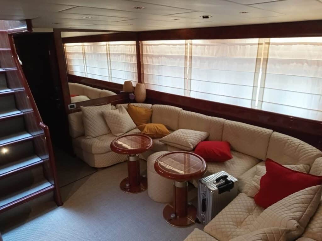 Overmarine Mangusta 72 - foto 9 - Happy Sailing