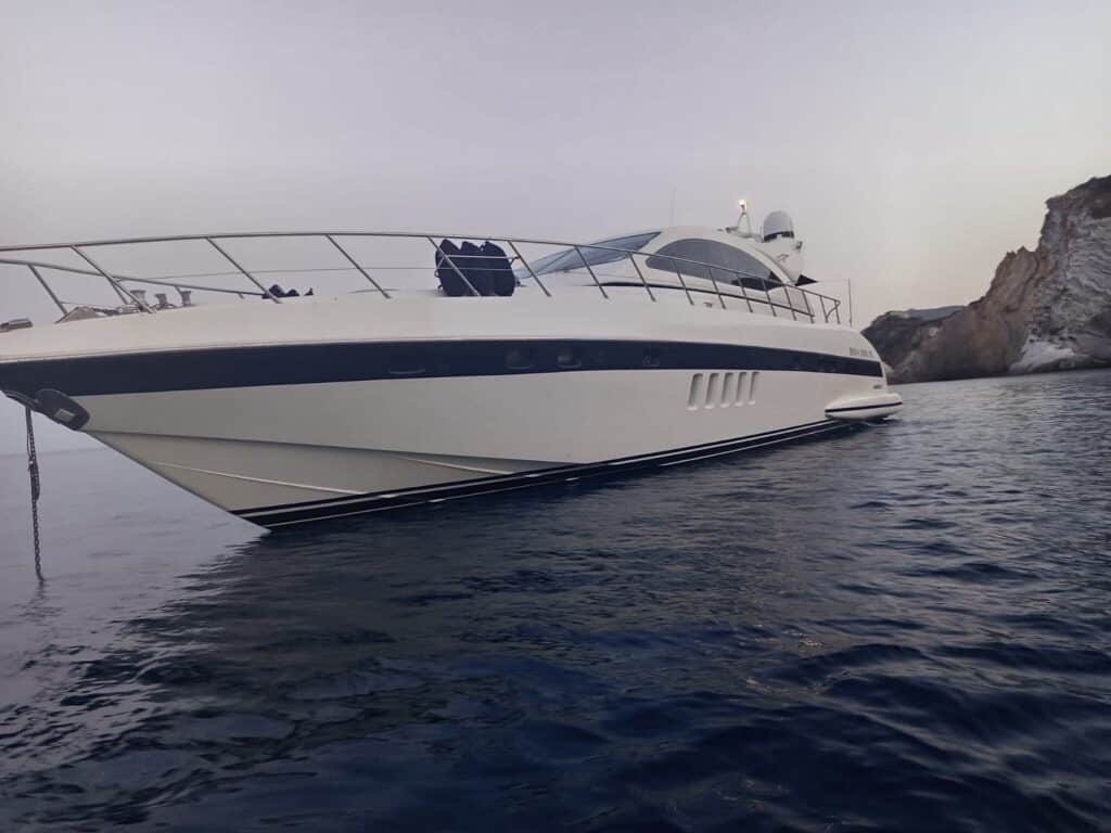 Overmarine Mangusta 72 - foto 2 - Happy Sailing