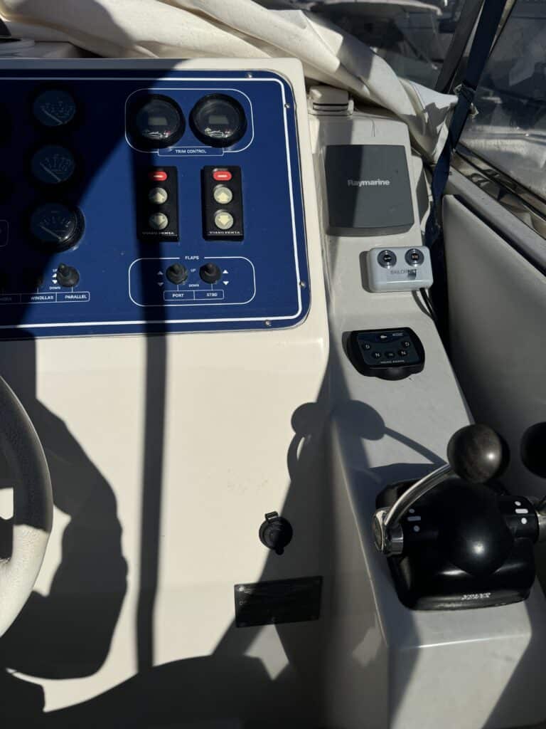 Tornado 38 - foto 6 - Happy Sailing