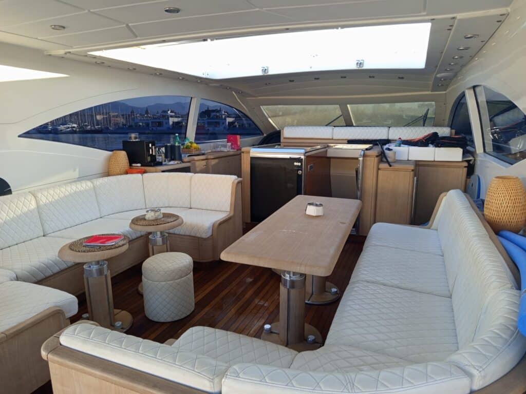 Overmarine Mangusta 72 - foto 6 - Happy Sailing
