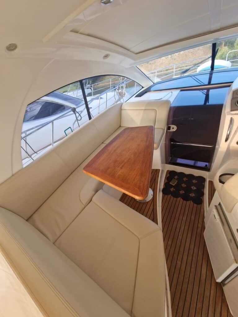 Jeanneau Prestige 38S - foto 6 - Happy Sailing
