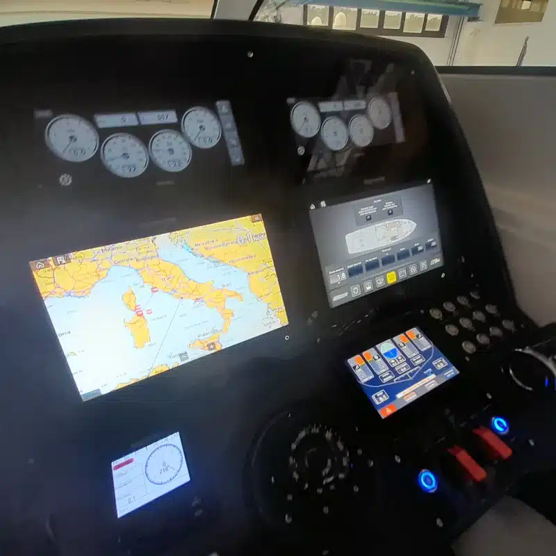 Rizzardi INFive - foto 24 - Happy Sailing