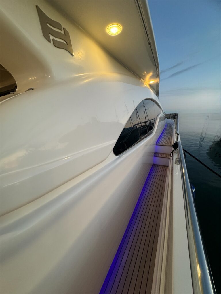 Ferretti 680 fly - foto 20 - Happy Sailing