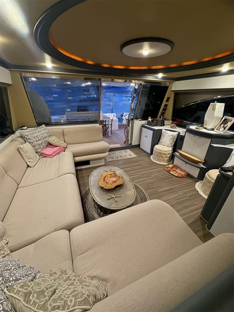 Ferretti 680 fly - foto 6 - Happy Sailing