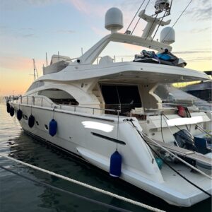 Ferretti 680 fly