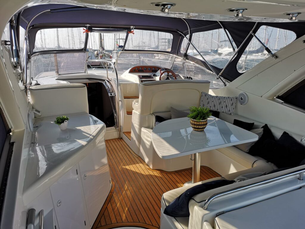 Mira 44 - foto 6 - Happy Sailing