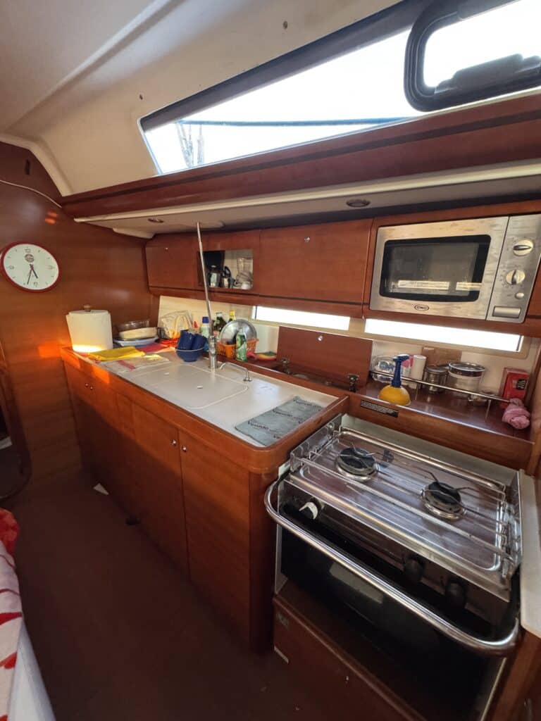 Dufour 405 grand large - foto 10 - Happy Sailing