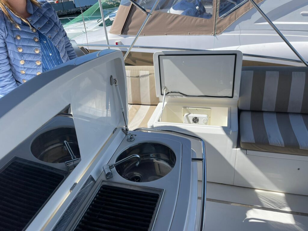 Princess 57 fly - foto 5 - Happy Sailing