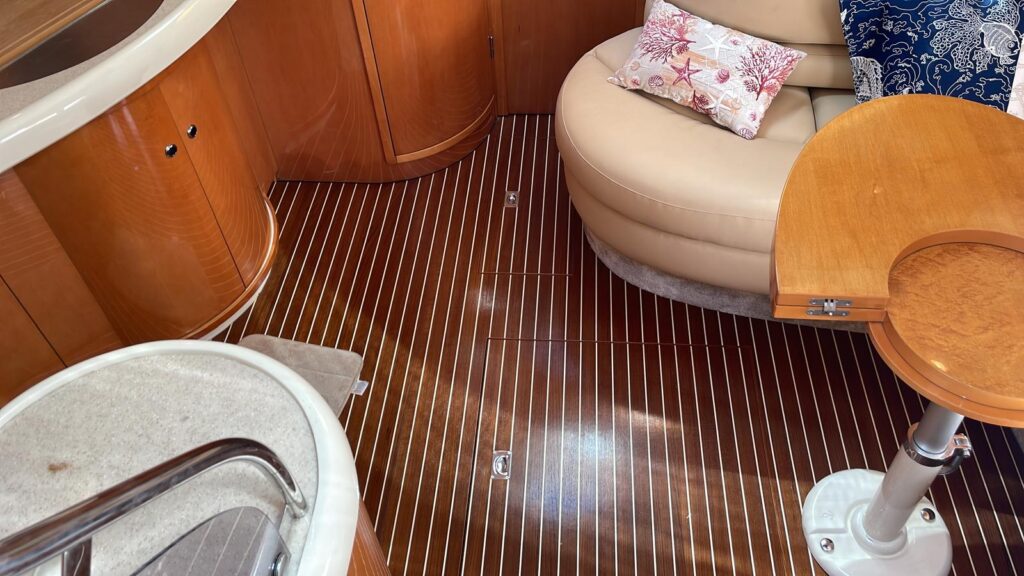 Fairline Targa 43 - foto 7 - Happy Sailing