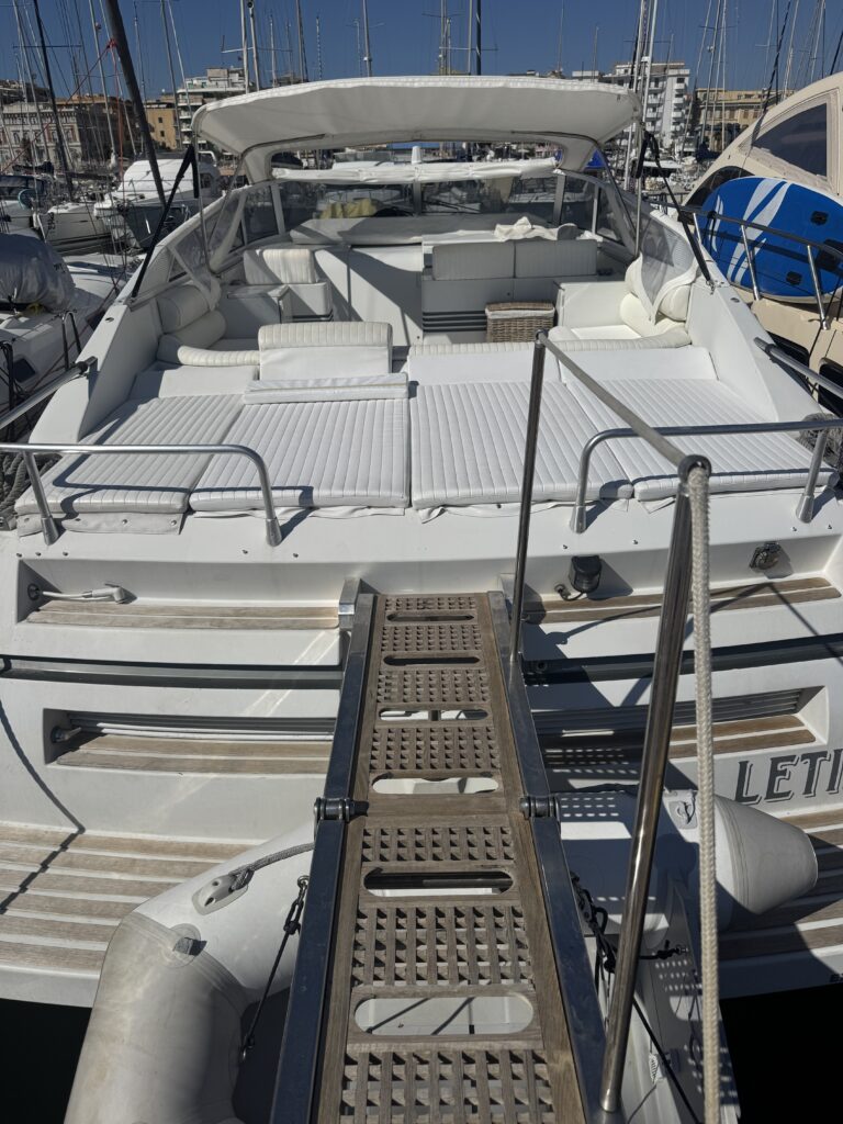 PERSHING 40 - Happy Sailing