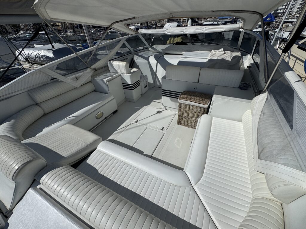PERSHING 40 - foto 3 - Happy Sailing